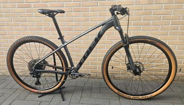 Used Trek X-caliber SRAM SX Eagle 2022 Mountainbike, Light Gray — image 1 of 19