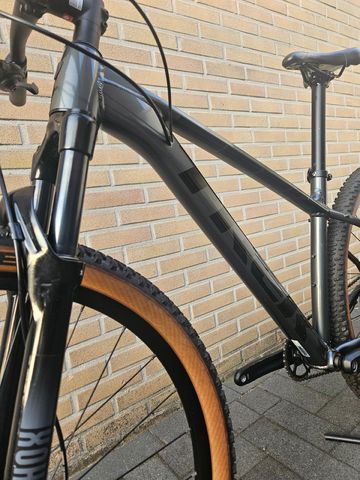 Used Trek X-caliber SRAM SX Eagle 2022 Mountainbike, Light Gray — image 17 of 19