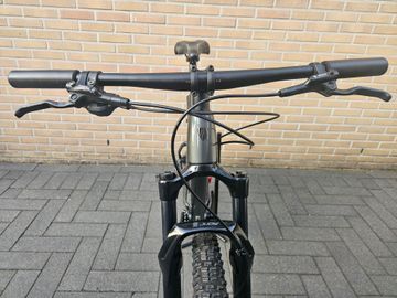 Used Trek X-caliber SRAM SX Eagle 2022 Mountainbike, Light Gray — image 12 of 19