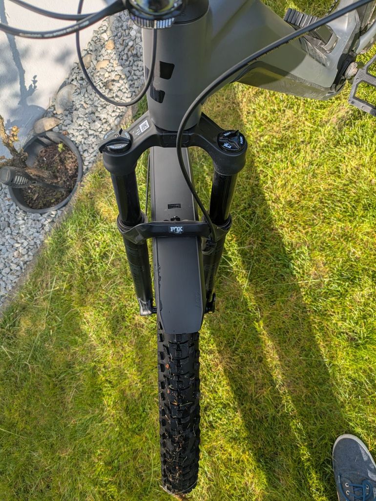 Used CUBE REACTION HYBRID, SLT 750 2023 2023 Mountainbike, Light Gray, 27.5, 29 — image 3 of 9