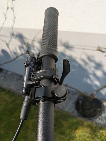 Used CUBE REACTION HYBRID, SLT 750 2023 2023 Mountainbike, Light Gray, 27.5, 29 — image 7 of 9