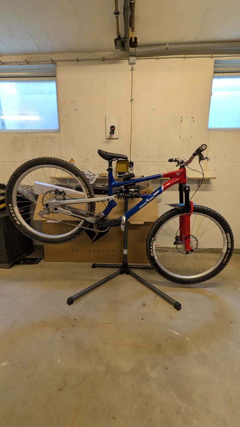 Used YT Industries Jeffsy Single Speed / Fixed Gear 2025 Mountainbike, Blue — image 1 of 10