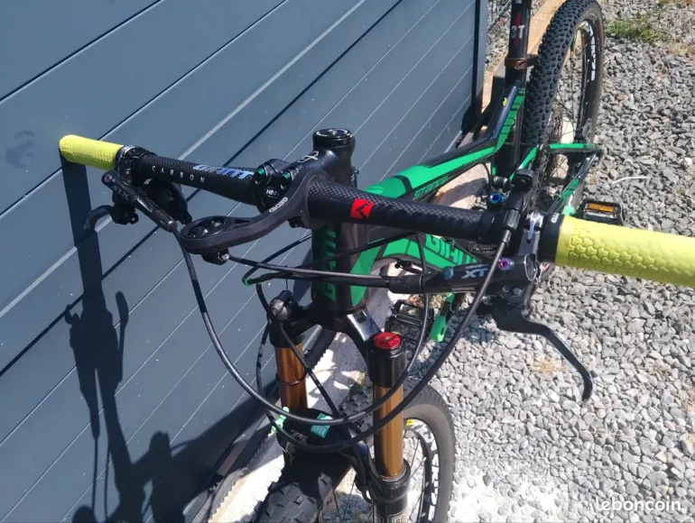 Použité Giant Stance 2 2016 Mountainbike — obrázek 8 z 15