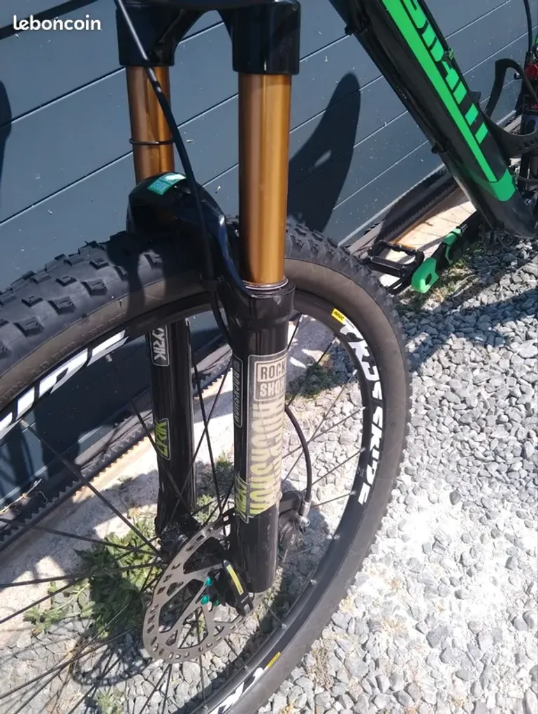 Použité Giant Stance 2 2016 Mountainbike — obrázek 7 z 15