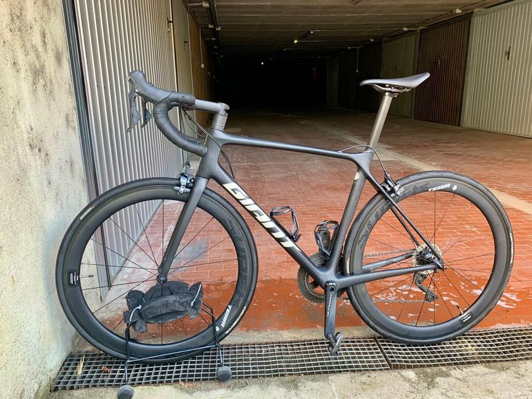 Used Giant TCR Advanced Pro 1 2019 2019 Road & Gravel, Black — image 3 of 3