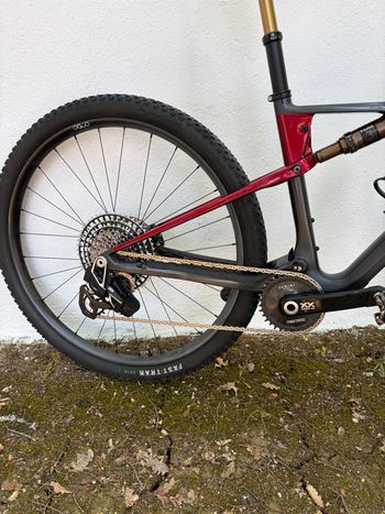Used Orbea OIZ M-TEAM AXS 2025 2025 Mountainbike, Black — image 3 of 8