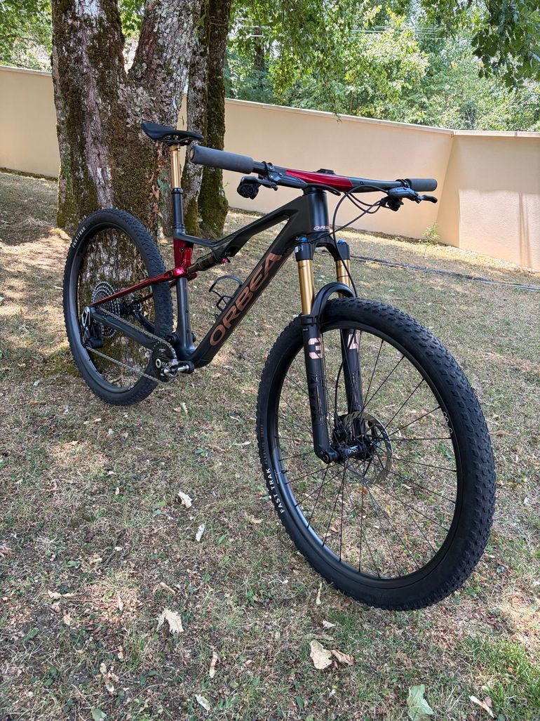 Used Orbea OIZ M-TEAM AXS 2025 2025 Mountainbike, Black — image 7 of 8