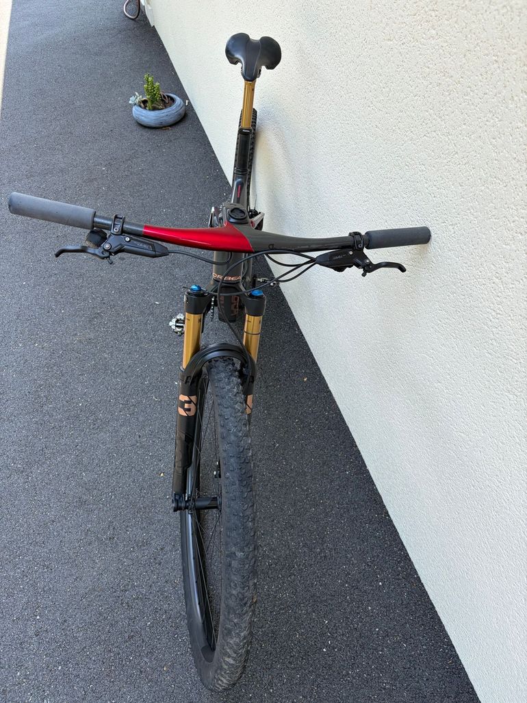 Used Orbea OIZ M-TEAM AXS 2025 2025 Mountainbike, Black — image 6 of 8