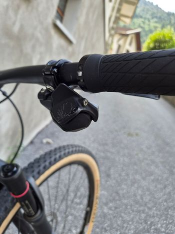 ROCKRIDER 29" Semi Rigid Mountain Bike XC 940 LTD Carbon Eagle 1x12 2024 2024 Mountainbike d'occasion — image 21 sur 24