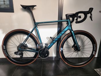 Gebrauchtes Canyon Ultimate CF SLX 8 Disc eTap 2022 2022 Road & Gravel