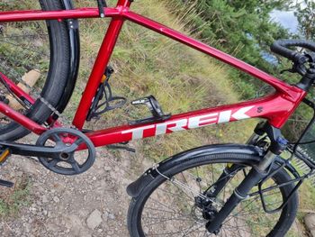 Used Trek Dual Sport 3 Gen 4 2023 2023 Urban, Red — image 5 of 7