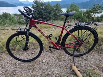 Used Trek Dual Sport 3 Gen 4 2023 2023 Urban, Red — image 2 of 7