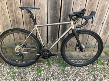 Tweedehands J Guillem Custom Shimano GRX 2024 Road & Gravel — afbeelding 1 van 23