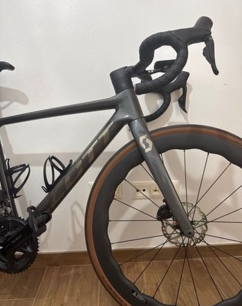 Used Scott Addict 20 2024 2024 Road & Gravel, Light Gray — image 2 of 7