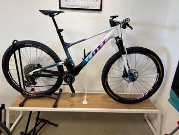 Used Scott Spark RC SL 2026 2026 Mountainbike, Black, 29 — image 2 of 3