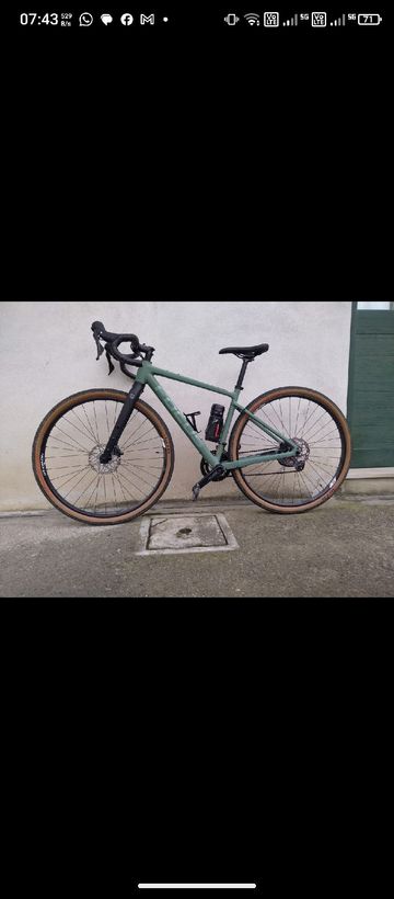 Gebrauchtes Focus ATLAS 6.8 2022 2022 Road & Gravel, Grün — Bild 1 von 3