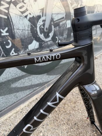 Used Aurum Manto Gravel Frameset 2026 Road & Gravel, Black — image 2 of 8