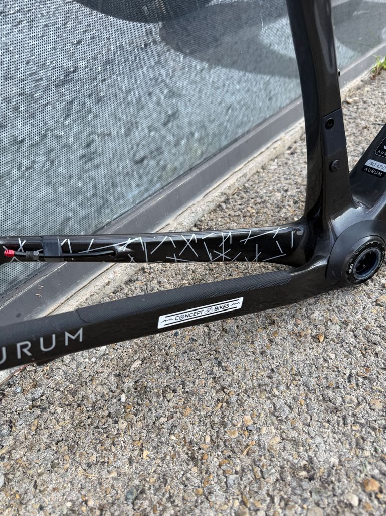 Used Aurum Manto Gravel Frameset 2026 Road & Gravel, Black — image 6 of 8