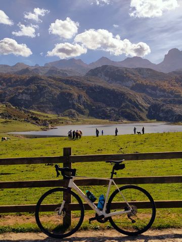 Orbea ORCA M30 2024 2024 Road & Gravel d'occasion — image 7 sur 7