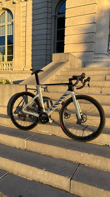 Brugt Canyon Aeroad CF SLX 8 Di2 2024 2024 Road & Gravel — billede 2 af 8