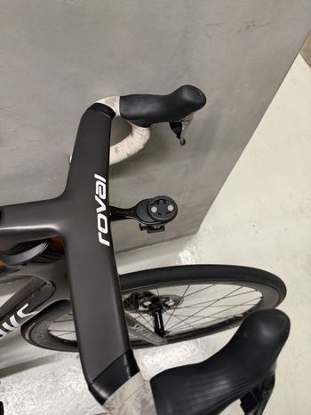 Used Specialized Tarmac Shimano Dura Ace Di2 2024 Road & Gravel, Black — image 6 of 7