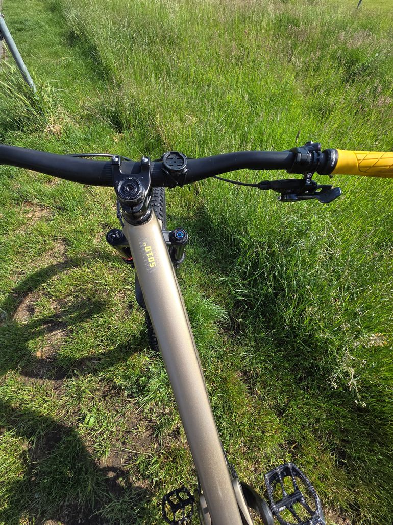 Tweedehands Santa Cruz 5010 X01 / Carbon CC 2023 2023 Mountainbike — afbeelding 7 van 7
