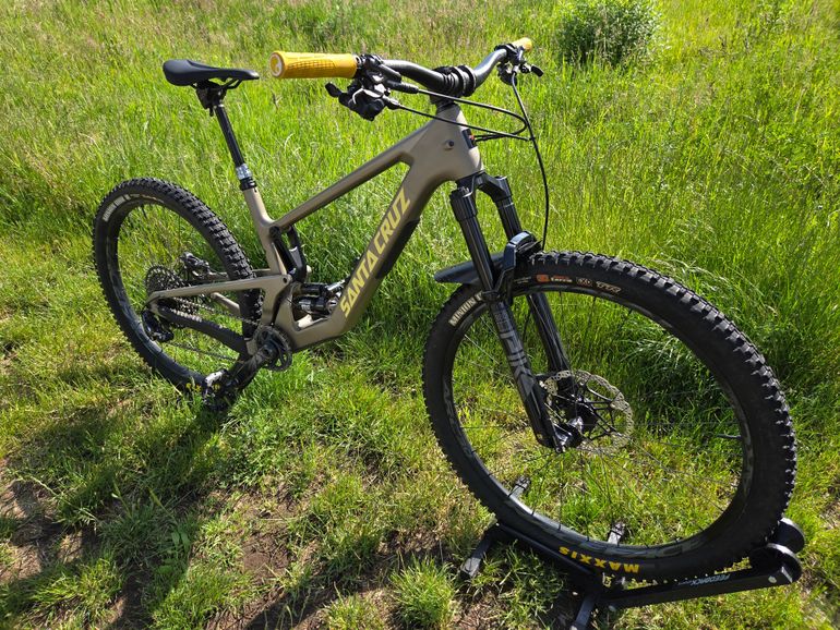 Tweedehands Santa Cruz 5010 X01 / Carbon CC 2023 2023 Mountainbike — afbeelding 2 van 7
