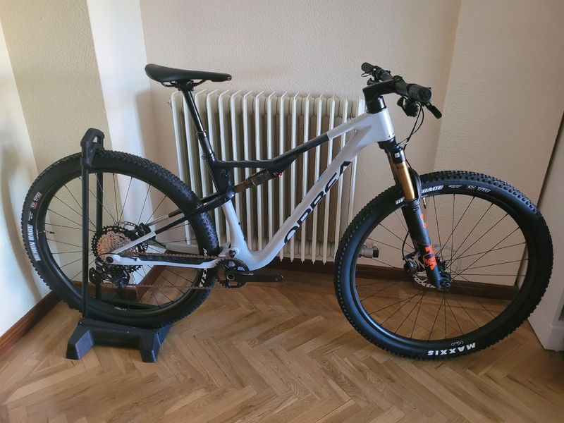 Brugt Orbea OIZ M10 2024 2024 MTB