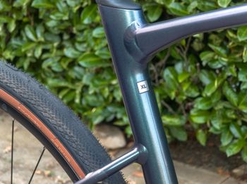 Used Giant Revolt 0 2024 2024 Road & Gravel, Blue — image 4 of 17