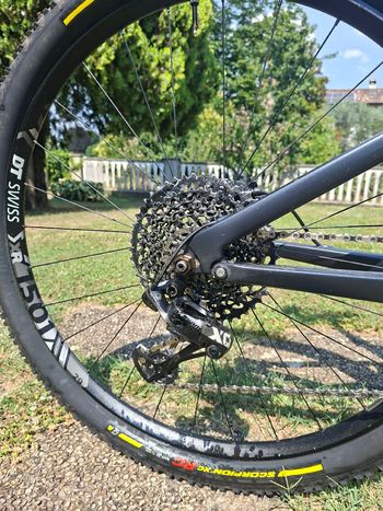 Used Lee Cougan Custom SRAM X01 Eagle AXS 2022 Mountainbike, Black — image 3 of 8