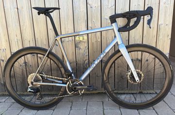 Brugt Avalanche Custom SRAM Red eTap 2025 Road & Gravel