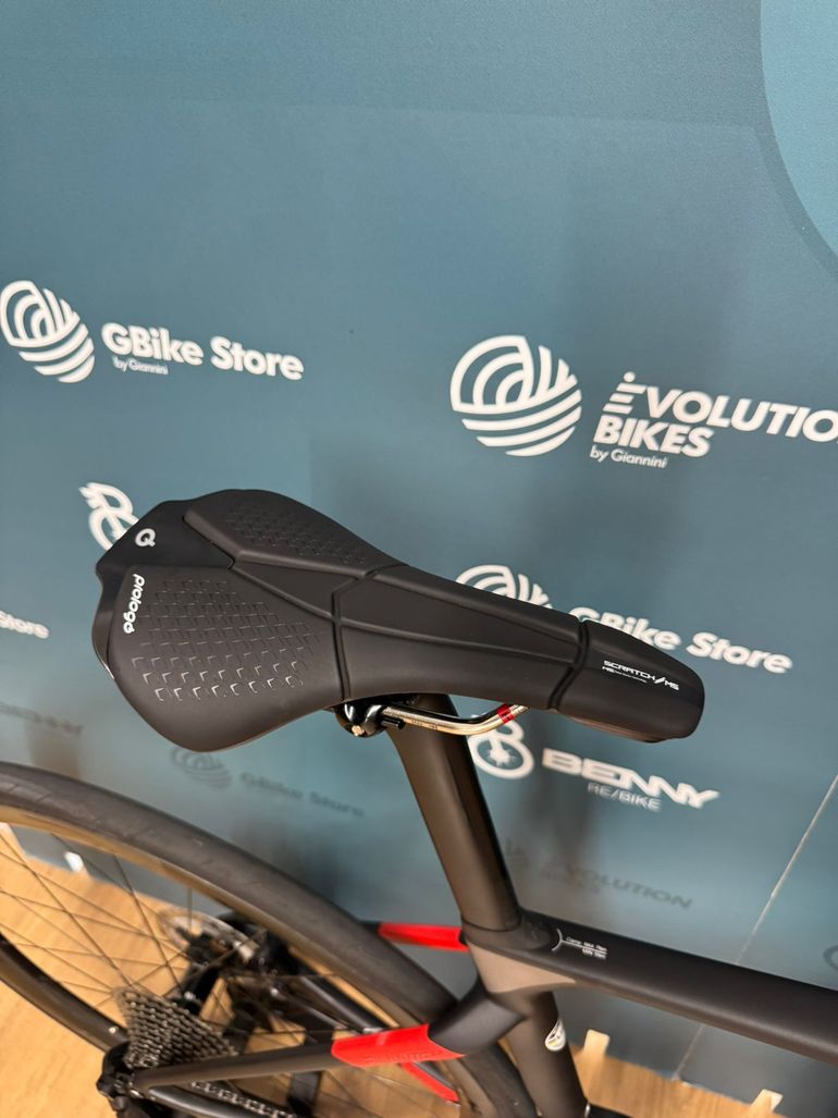 Wilier Filante SLR Ultegra Di2 12s 2023 2023 Road & Gravel d'occasion — image 6 sur 14