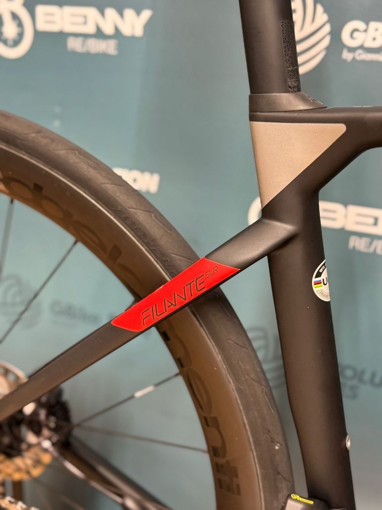 Wilier Filante SLR Ultegra Di2 12s 2023 2023 Road & Gravel d'occasion — image 5 sur 14