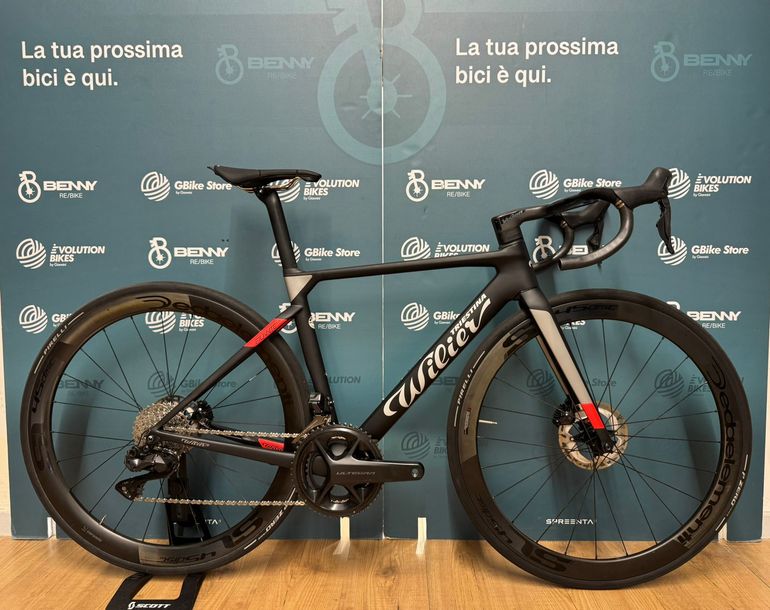 Wilier Filante SLR Ultegra Di2 12s 2023 2023 Road & Gravel d'occasion — image 1 sur 14