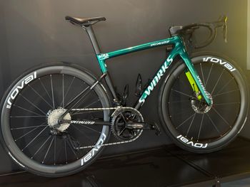 Specialized S-works Tarmac Sl8 Bora Hansgrohe Frameset 2024 Road & Gravel de segunda mano, Verde — imagen 2 de 9