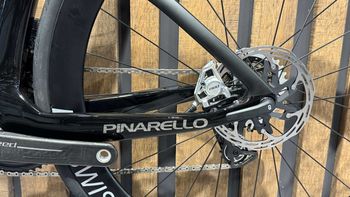 Použité Pinarello DOGMA F SRAM RED ETAP AXS 2025 2025 Road & Gravel — obrázek 12 z 15