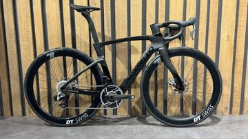 Używany Pinarello DOGMA F SRAM RED ETAP AXS 2025 2025 Road & Gravel