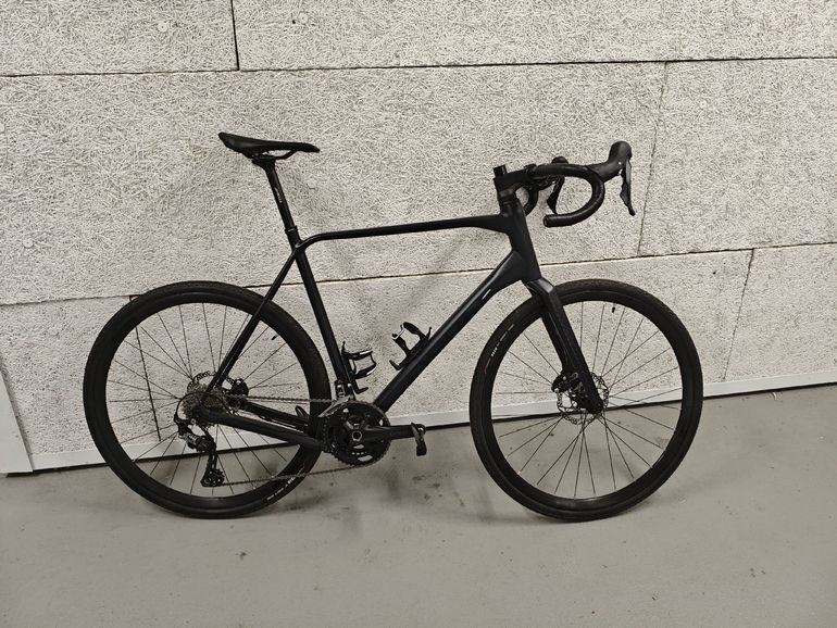 Used Orbea TERRA H30 2023 2023 Road & Gravel, Black — image 1 of 6