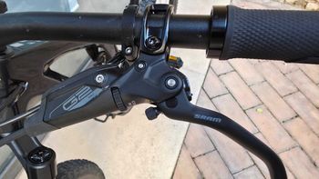 Używany ROCKRIDER Feel 900 S Team Edition 2024 Mountainbike — zdjęcie 19 z 23
