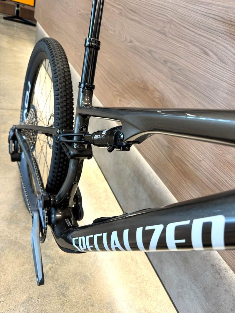 Used Specialized Epic 8 Expert 2026 2026 Mountainbike, Light Gray, 29 — image 5 of 5