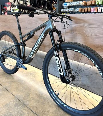 Used Specialized Epic 8 Expert 2026 2026 Mountainbike, Light Gray, 29 — image 4 of 5