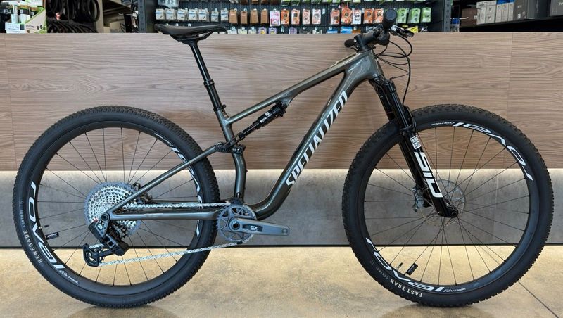 Used Specialized Epic 8 Expert 2026 2026 Mountainbike, Light Gray, 29 — image 1 of 5