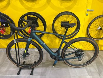 Brugt CUBE NUROAD HYBRID C:62, SLT 400X 2026 2026 Road & Gravel — billede 4 af 4