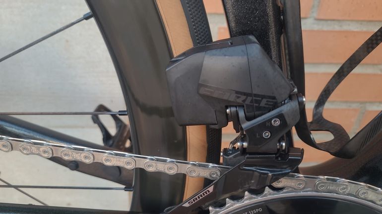 Giant Tcr SRAM Force eTap AXS 2022 Road & Gravel de segunda mano, Negro — imagen 5 de 9
