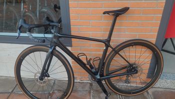Giant Tcr SRAM Force eTap AXS 2022 Road & Gravel de segunda mano, Negro — imagen 2 de 9