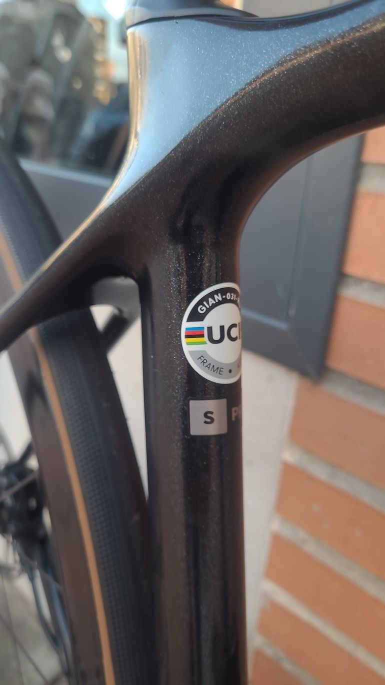 Giant Tcr SRAM Force eTap AXS 2022 Road & Gravel de segunda mano, Negro — imagen 7 de 9