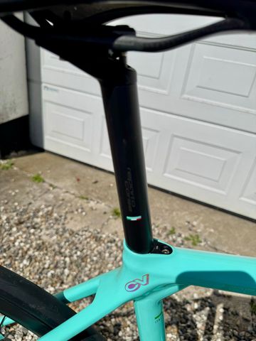 Použité Bianchi Specialissima SRAM Rival eTap AXS 2022 Road & Gravel — obrázek 15 z 16