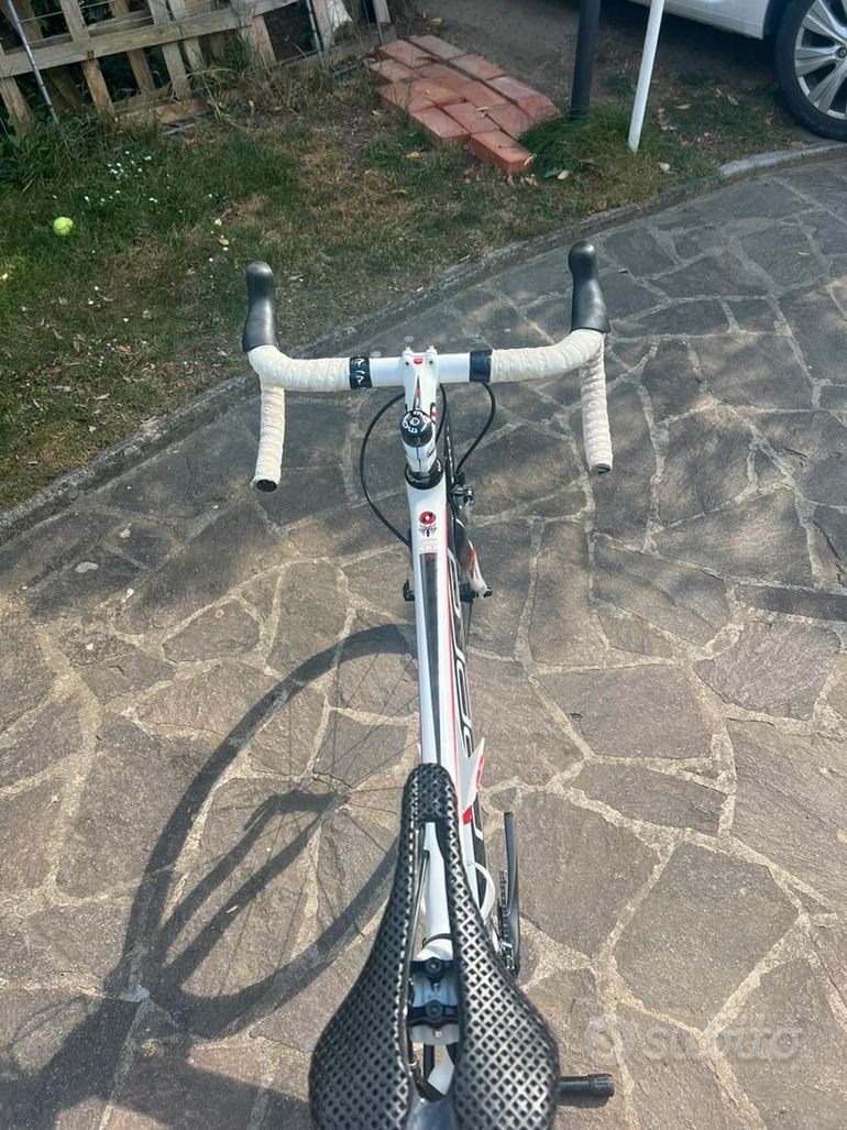 Gebrauchtes Pinarello Opera Canova Pinarello 2011 Road & Gravel, Weiß — Bild 3 von 5