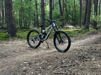 Used CUBE TWO15, PRO 27.5 2025 2025 Mountainbike, Light Gray, 27.5 — image 3 of 9