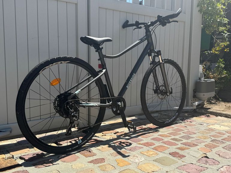Used RIVERSIDE Hybrid Bike 700 2023 2023 Urban, Light Gray — image 6 of 7
